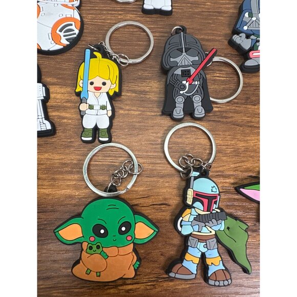 Star Wars Figures Rubber Key Chains-Set of 23 - 2-2.5" inches - Picture 3 of 6